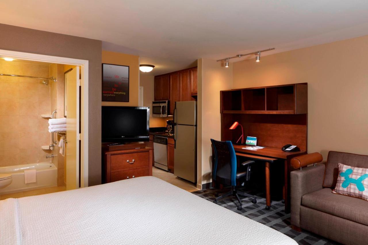 Towneplace Suites Houston North/Shenandoah Экстерьер фото
