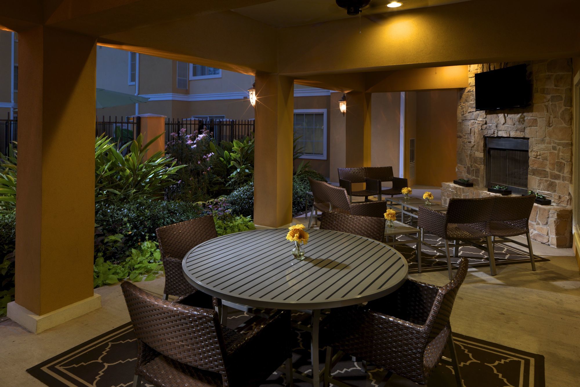 Towneplace Suites Houston North/Shenandoah Экстерьер фото