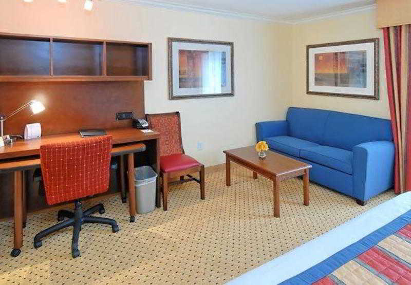 Towneplace Suites Houston North/Shenandoah Экстерьер фото